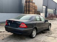 Gebraucht Mercedes C200 163 PS (119 kW) 2003 Blau Limousine