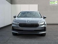 Neu Skoda Superb Selection 193 PS (141 kW) 2025 Graphitegrau metallic Kombi