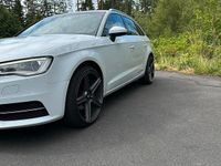 Używany Audi A3 Design 150 KM (110 kW) 2014 Biały Hatchback