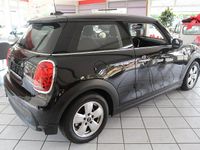 Second-hand Mini Cooper 136 CP (100 kW) 2023 Negru Hatchback