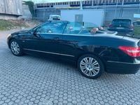 Gebraucht Mercedes E220 170 PS (125 kW) 2011 Schwarz Cabrio