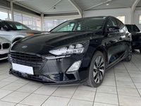 Gebraucht Ford Focus Cool & Connect 125 PS (91 kW) 2019 Schwarz Limousine