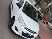 Gebraucht Hyundai i10 Classic 69 PS (50 kW) 2012 Weiß Kleinwagen