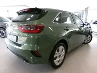 Gebraucht Kia Ceed Vision 160 PS (117 kW) 2023 Grün Kleinwagen