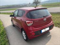 Gebraucht Hyundai i10 Style 87 PS (63 kW) 2018 Rot Kleinwagen