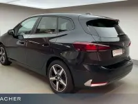 Gebraucht BMW 220 Active Tourer Sport Line 156 PS (114 kW) 2022 Schwarz Van / Kleinbus