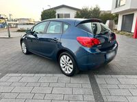 Gebraucht Opel Astra 116 PS (85 kW) 2010 Blau Kleinwagen