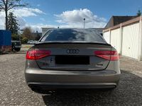 Gebraucht Audi A4 170 PS (125 kW) 2013 Grau Limousine