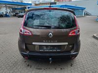 Gebraucht Renault Scénic III Dynamique 131 PS (96 kW) 2011 Braun Van / Kleinbus