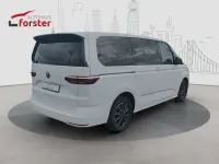 Gebraucht VW Multivan 150 PS (110 kW) 2024 Weiß Van / Kleinbus