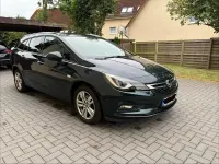 Gebraucht Opel Astra Active 125 PS (91 kW) 2017 Grün Kombi