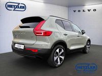 Gebraucht Volvo XC40 Plus 197 PS (144 kW) 2024 Sage green / metallic SUV
