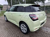 Neu Suzuki Swift Comfort 83 PS (61 kW) 2025 Gelb Kleinwagen