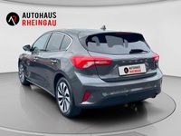 Gebraucht Ford Focus Cool & Connect 125 PS (91 kW) 2019 Silber Limousine
