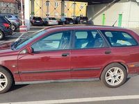 Gebraucht Volvo V40 122 PS (89 kW) 1998 Rot Kombi
