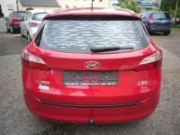 Gebraucht Hyundai i30 Edition 99 PS (72 kW) 2013 Rot Kombi