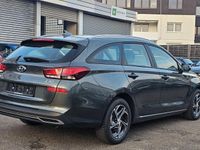 Gebraucht Hyundai i30 Comfort 120 PS (88 kW) 2024 Grau Kombi