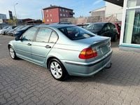 Second-hand BMW 318 143 CP (105 kW) 2002 Argintiu Berlinǎ