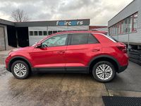 Gebraucht VW T-Roc Life 110 PS (80 kW) 2023 Kings red SUV