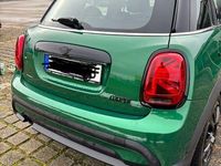 Gebraucht Mini Cooper Classic 136 PS (100 kW) 2022 Grün Kleinwagen