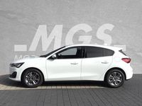 Gebraucht Ford Focus Titanium 125 PS (91 kW) 2023 Frozen white Limousine