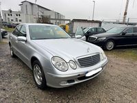 Gebraucht Mercedes E240 Elegance 177 PS (130 kW) 2002 Silber Limousine