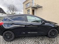 Gebraucht Ford Fiesta Titanium 101 PS (74 kW) 2018 Schwarz Kleinwagen