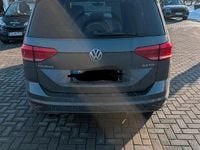 Gebraucht VW Touran 150 PS (110 kW) 2017 Grau Van / Kleinbus