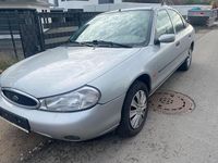 Gebraucht Ford Mondeo 90 PS (66 kW) 1998 Silber Limousine