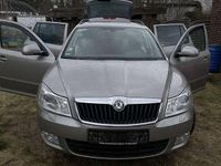 Gebraucht Skoda Octavia 140 PS (102 kW) 2012 Kombi