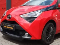 Gebraucht Toyota Aygo Connect Style 72 PS (52 kW) 2018 Rot Kleinwagen