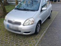 Gebraucht Toyota Yaris 87 PS (63 kW) 2004 Silber Kleinwagen