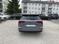 Gebraucht VW Golf VIII Life 150 PS (110 kW) 2021 Mondsteingrau Kombi