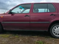 Gebraucht VW Golf III 75 PS (55 kW) 1997 Rot Limousine