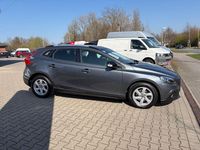 Gebraucht Volvo V40 Kinetic 114 PS (83 kW) 2013 Grau SUV