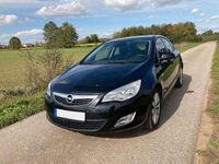 Gebraucht Opel Astra Selection 116 PS (85 kW) 2011 Schwarz Limousine