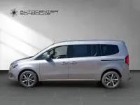 Gebraucht Mercedes T180 Progressive 131 PS (96 kW) 2025 Chromitgrau Van / Kleinbus
