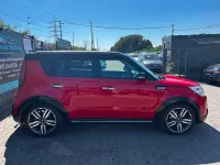 Gebraucht Kia Soul Spirit 128 PS (94 kW) 2015 Rot SUV