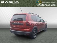 Neu Dacia Jogger Expression 94 PS (69 kW) 2025 Terracottabraun metallic (bra Van / Kleinbus