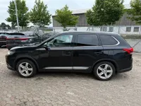 Gebraucht Mitsubishi Outlander Intense 150 PS (110 kW) 2017 Schwarz SUV