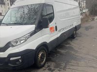Gebraucht Iveco Daily 156 PS (114 kW) 2018 Weiß Limousine