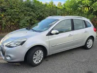 Gebraucht Renault Clio 101 PS (74 kW) 2009 Silber Kombi