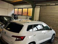 gebraucht Skoda Karoq 2.0 TDI SCR 4x4 DSG Style voll Voll Ausstattung