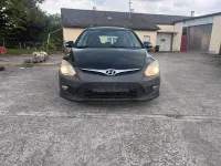 Gebraucht Hyundai i30 90 PS (66 kW) 2012 Schwarz Kombi