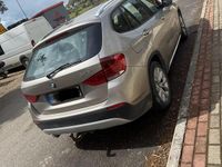 Gebraucht BMW X1 143 PS (105 kW) 2011 Grau SUV