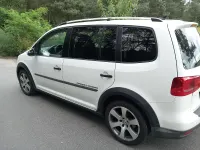 Używany VW Touran Cross 140 KM (102 kW) 2011 Biały Minivan