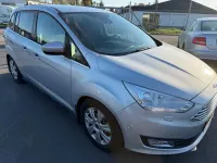 Używany Ford Grand C-Max Titanium 120 KM (88 kW) 2017 Srebrny Minivan