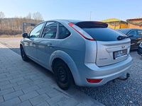 Gebraucht Ford Focus Style 101 PS (74 kW) 2008 Silber Limousine