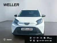 Gebraucht Toyota Aygo 72 PS (52 kW) 2023 Super (pure) white ii (weiss) Kleinwagen