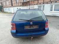 Gebraucht VW Passat Basis 116 PS (85 kW) 2001 Blau Kombi